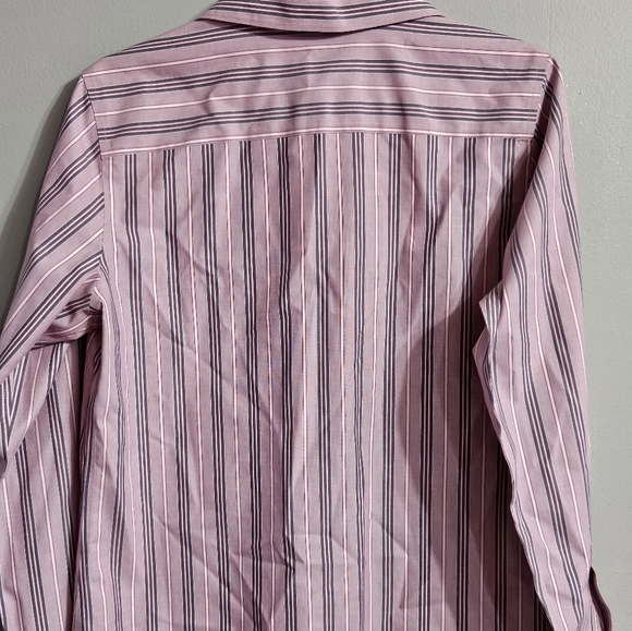 Purple and Grey Striped Women's Long Sleeve Eddie Baurer Wrinkle Resistant Sz M - Picture 3 of 6
